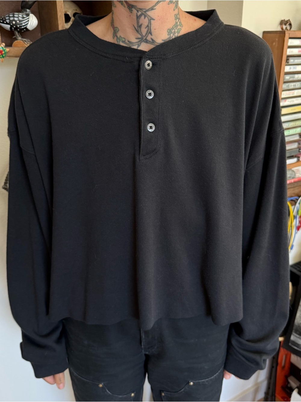 💀 SOLD 💀 Vintage 2000 Black Cropped Boxy Henley Long Sleeve Tee ~ Size 3XL